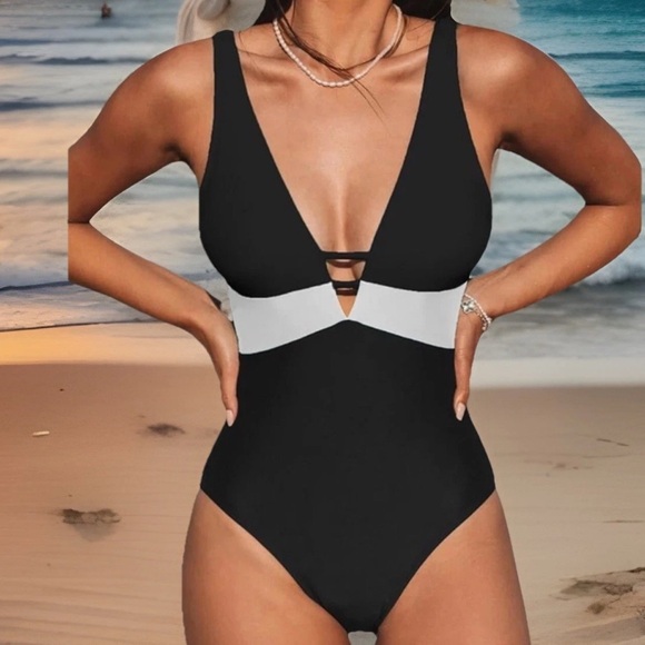 Cupshe Women 1 Piece Swimsuit Large Black & White Color-Block V Neck Wide Straps - Picture 1 of 9